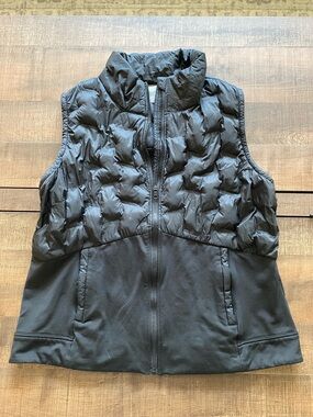 CALIA by Carrie Underwood Black Quilted Puffer Vest